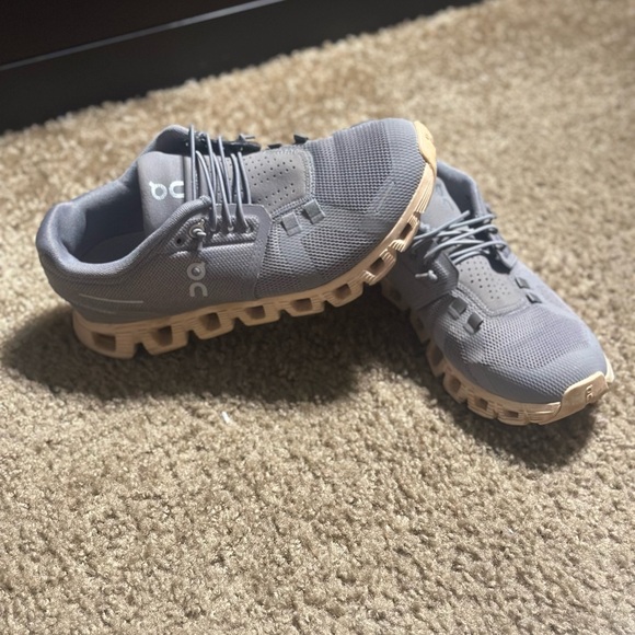 On Running Shoes - On Running cloud 5 training shoe